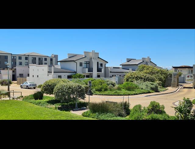 2 bed property to rent in MUIZENBERG